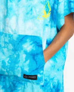 LEUS CHRIS BENCHETLER PONCHO - LARGE (EX) -Wave Rider Shop 1060 Leus 4267 e1fcb7c1 d286 457c 8c5a 0ec56f9eaa11 89304.1691177216