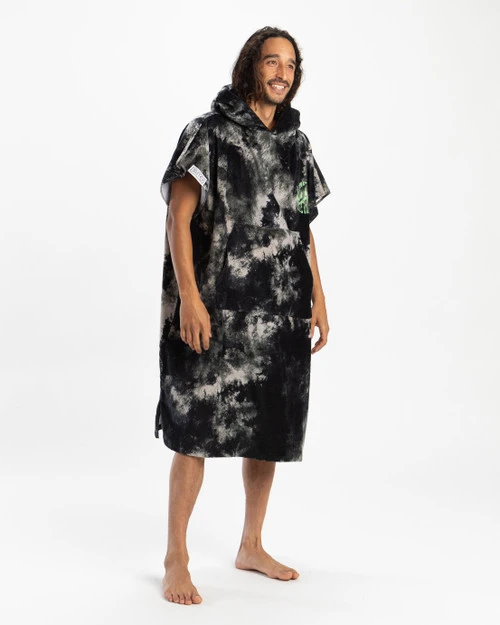 LEUS HIGH TIMES PONCHO 3 LEUS HIGH TIMES PONCHO
