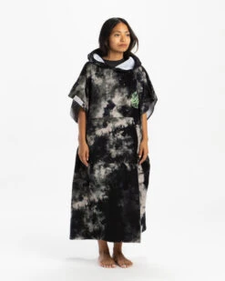 LEUS HIGH TIMES PONCHO 12 LEUS HIGH TIMES PONCHO -Wave Rider Shop 1060 Leus 4782 64998.1673632344