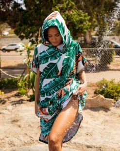 LEUS JUNGLE FEVER PONCHO 15 LEUS JUNGLE FEVER PONCHO -Wave Rider Shop 3V3A1803 2135 23279.1673632352
