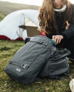 DB BOARD BAGS ESSENTIAL BACKPACK 17L GNEISS (EX) -Wave Rider Shop Varldsvan17LBackpack DSB 7ab0edc6 6d9c 46ae ad69 9ab469b96f2f 63407.1695564545