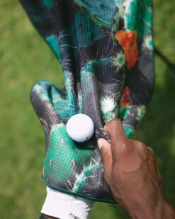 LEUS DESERT BLOOM GOLF ECO TOWEL -Wave Rider Shop leus caddytowel desert bloom cleaning2 72120.1673632259