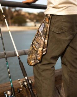 LEUS REALTREE FISHING ECO TOWEL 12 LEUS REALTREE FISHING ECO TOWEL -Wave Rider Shop leus fishingtowel realtree3 39600.1673632312