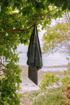 LEUS YOSEMITE OUTDOOR ECO TOWEL (EX) -Wave Rider Shop leus outdoortowel yosemite1 53629.1691177170