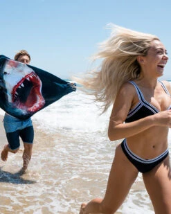 LEUS GREAT WHITE TOWEL (EX) -Wave Rider Shop leus surftowel greatwhite chasing 90257.1700415157