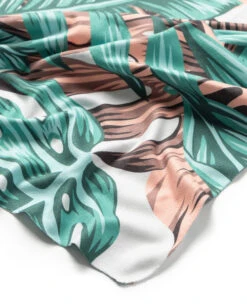 LEUS JUNGLE FEVER YOGA ECO TOWEL -Wave Rider Shop leus yogatowel jungle fever2 78370.1673632297